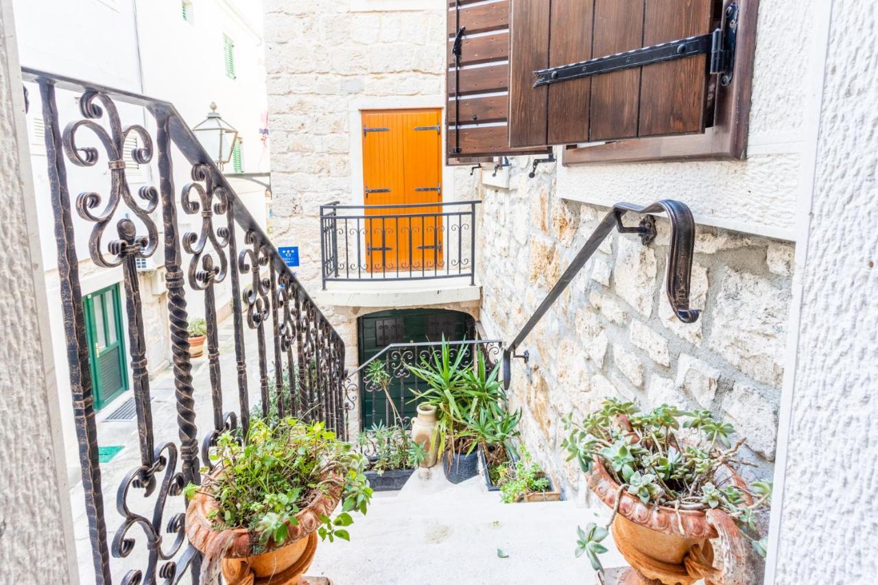 Ferienwohnung Stone House Srida Baška Voda Exterior foto