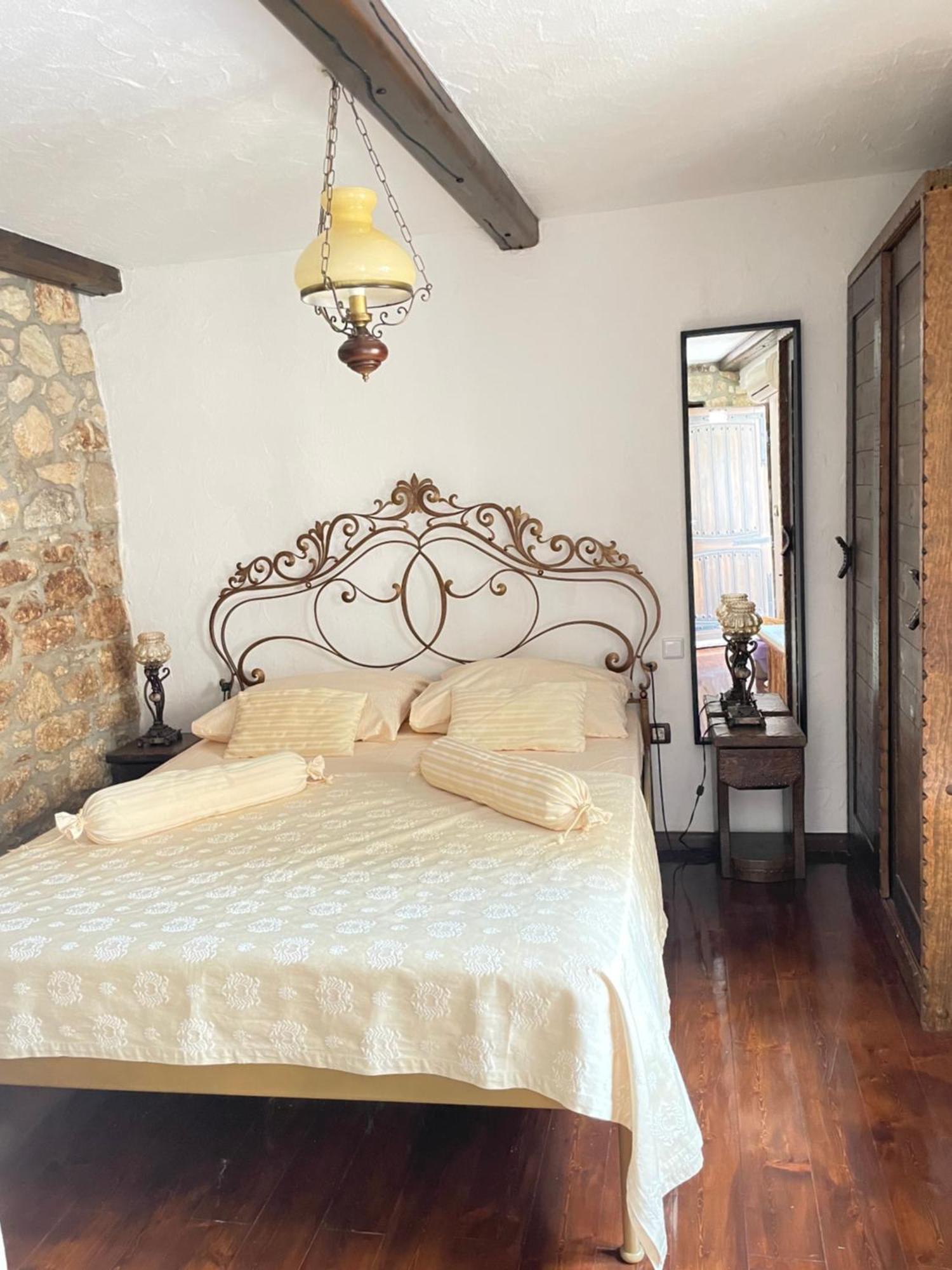 Ferienwohnung Stone House Srida Baška Voda Exterior foto